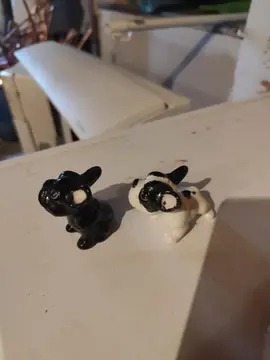 figurines chiens