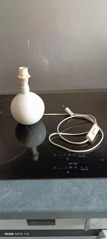 lampe boule blanche