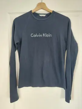 t-shirt C.Klein bleu t.S