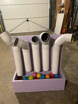 Jeu enfant tuyaux et balles