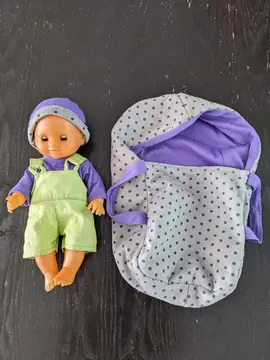Poupée et couffin