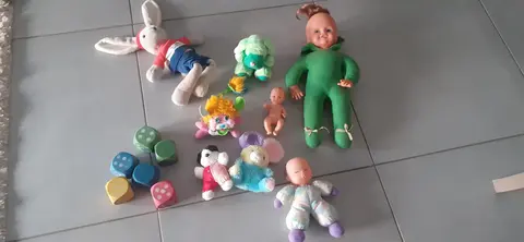 peluches et jouets