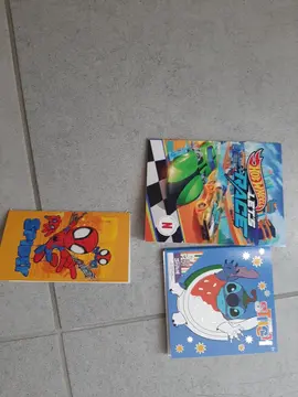 Lot de coloriages enfant neufs