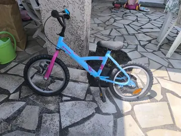 vélo Btwin 16 pouces