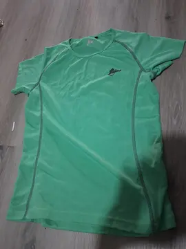 Tee-shirt vert ande taille s