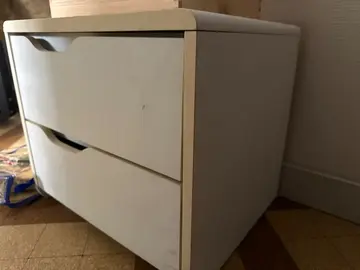 petit mueble avec tiroirs