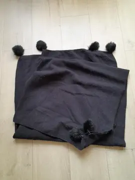 écharpe polaire à pompons