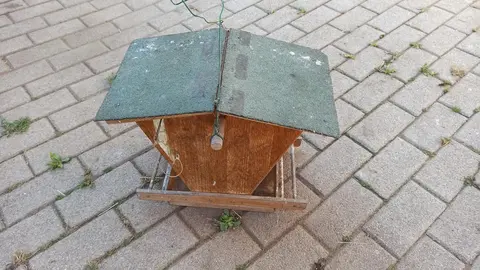 mangeoire à oiseaux