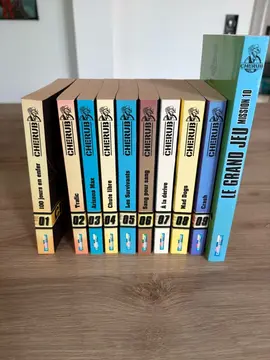 10 livres collection Cherub