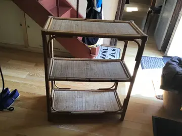petit meuble en rotin