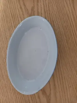 plat ovale bleu