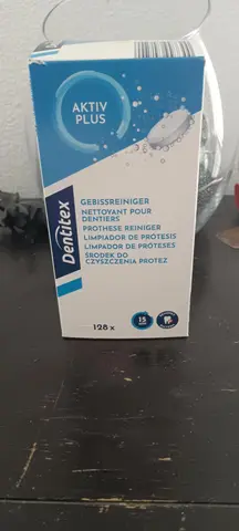 Nettoyant prothèse dentaire