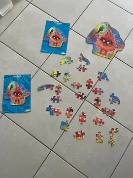 Lot 2 Puzzles Schtroumphs (2)