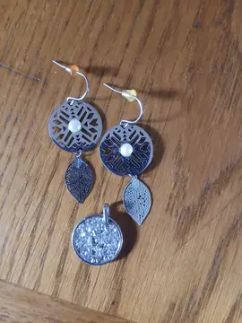 boucle d'oreilles et pendentif strass