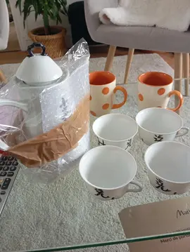 tasses et service à thé