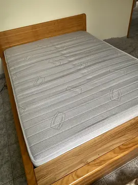Donne lit + matelas (1 place)