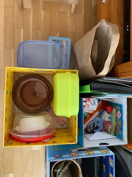 Divers articles (papeterie, décoration, ménage…)