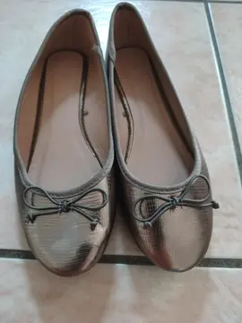 ballerines dorée taille 37