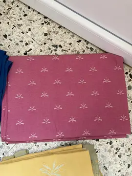 gros sac de rideaux opaques et nappes bonne qualité