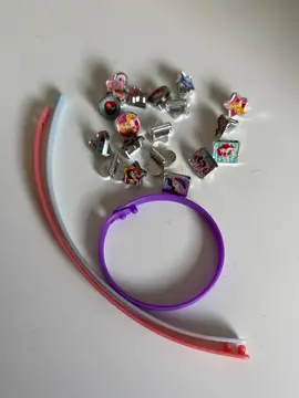 Bracelets charms princesses Disney