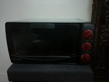 Petit four Delonghi