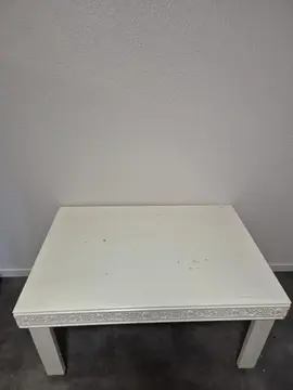 table en bois blanche