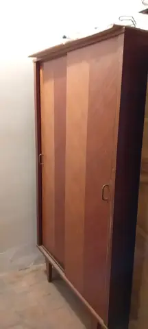 Armoire portes coulissantes
