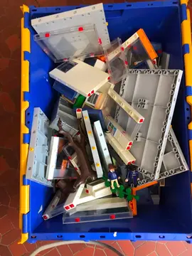 Jouets Playmobil type hôpital