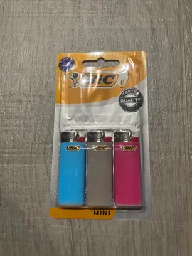 Briquets neufs