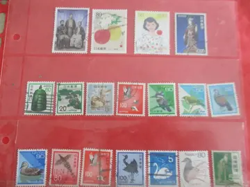 18 timbres oblitérés du Japon