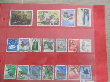 18 timbres oblitérés du Japon