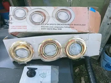 3 spots jamais utilisés