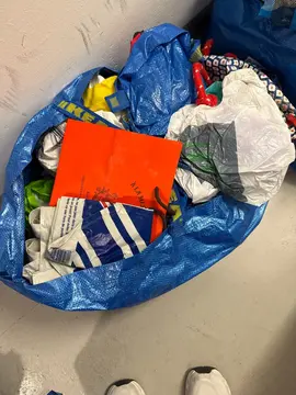 lots de sac cabas résistants (IKEA, Monoprix, etc)