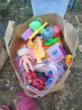sac de jouets divers