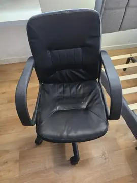 Chaise de bureau en simili cuir