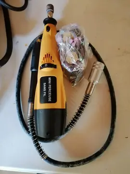 Mini perceuse sans fil