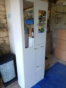 Armoire de salle de bain