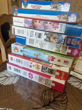 puzzle pour enfant +poupée +poussette canne