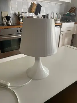 lampe IKEA à donner (modèle Lampan)