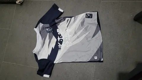 t-shirt sport manches courtes (5-6ans)