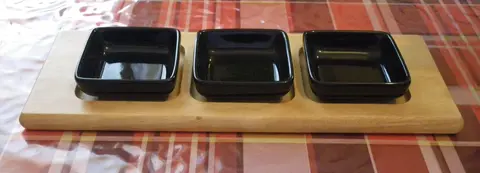 Set de 3 raviers + plateau en bois