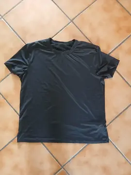 tee-shirt taille M