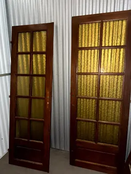 Grandes portes en bois à rénover