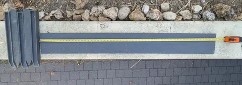 Bordure jardin Ecolat et 5 piquets