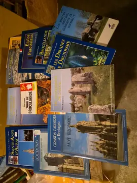 Bretagne 13 documents touristiques