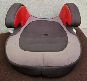 Réhausseur enfant voiture
