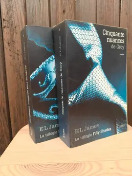 📚 |