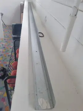 Je donne ce raille tout neuf.