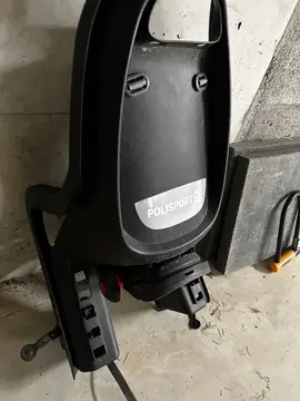 Siège enfant sur porte bagage vélo