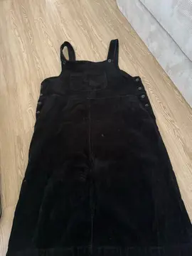 robe salopette noire